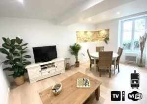 "Les Magnolias" Charmante maison de 4 chambres pour 4 à 8 personnes - 孔蒂涅