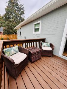 4 Bedroom, Pet Friendly, Downtown Home