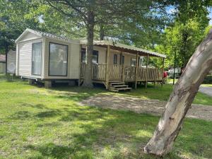 Mobilhome bord du lac - Ubytování bez kategorie ve městě Parentis-en-Born