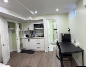 B1 Beautiful and cozy private suite