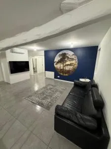 T3 10 min de aeroport St exupery plein centre ville - Frontonas