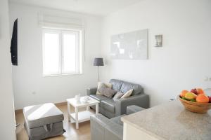 Vekarini Apartment Two-Bedroom with a View