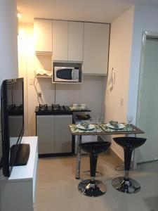 Comodidades na Av que é um shopping a céu aberto