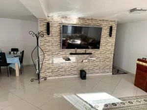 Pleasant entire house fully equipped in a quiet area - Aromas