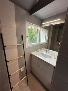 Appartements L-Esquisse Taupe - Parking Clim Netflix Canal : photos des chambres