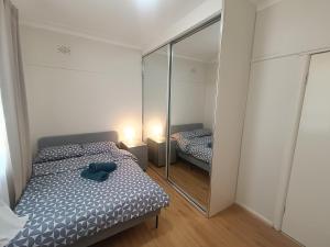 Comfortable Room in Cozy Home - E2