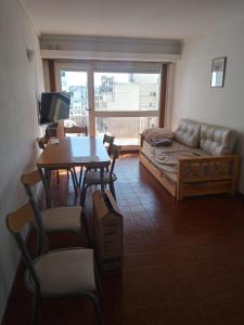 Muy luminoso al frente Opcional cochera