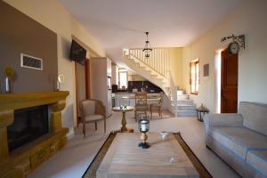 Two-Bedrom Villa with Sea View - Helios