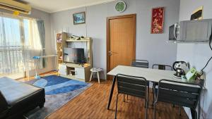 Amazing view Apartment at Kemayoran JIEXPO -Min Stay 3 nights-