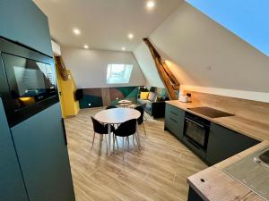 Appartements T3 climatise face Loire et chateau l-appart du 4-1 : Appartement 2 Chambres