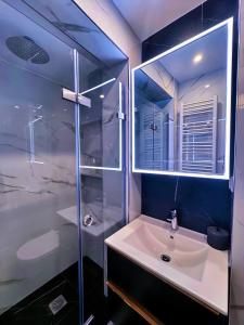 Carpos Luxury Collection - Suite with Jacuzzi and Ancient Theatre View