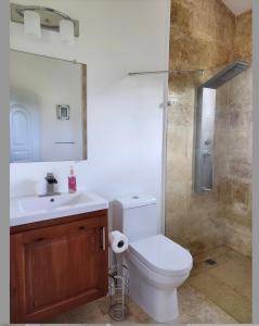 Luxury double room with kitchen, living room and close to the beach in Las Galeras