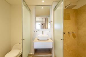 Cosy seaside studio with sunset view