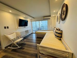 Remodelado y exclusivo cerca a playas