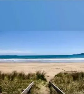 Epic Beachfront Bure - Taipa - 泰帕