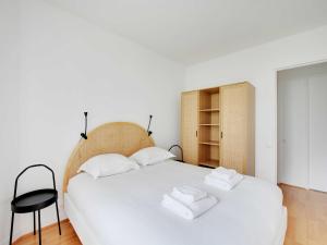 Elegant apt private balcony 2BD 6P - Levallois
