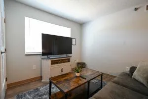 2 Bedroom 2 Bath Apartment Near Mayo Park Free - Elba