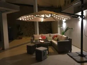 Villa conectada al mediterraneo, Infinity pool - Sueca