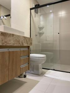 Apt 607, Lux Flamboyant