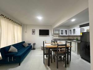 Apartamento Sur de Cali Amplios 2 y 3 dormitorios lavadora secadora wifi
