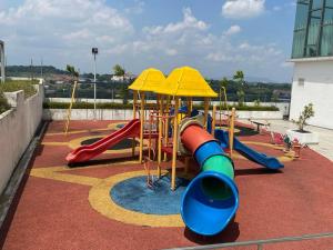 MANIS EVO SoHo BANGI - WIFI, NETFLIX, SHOPPING MALL
