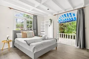 Quaint Queen Room - Convenient Location in Lindfield - Shared Bathroom - Killara