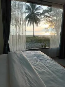 บ้านระเบียงเลหลังสวน ทั้งหลัง 2 นอน 2 น้ำ 1 ครัว - Ban Khrai Song Ko