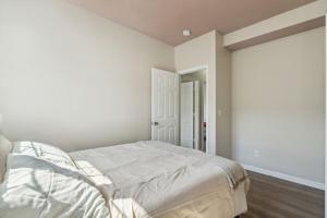 Newly Renovated 5BD 4BA Home near Downtown