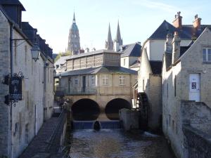 B&B / Chambres d'hotes Logis Les Remparts : photos des chambres