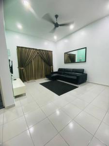 Homestay Hj Esmon Parit Raja 4 UTHM