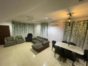 Indera Mahkota 8 Homestay Kuantan by Alyaa - Kampong Darat Mak Bar
