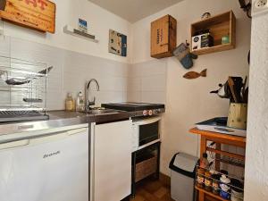 Maisons de vacances Maisonnette proche plage et foret, parking, wifi - FR-1-476-230 : photos des chambres