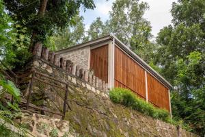 Villa Saluka - Romantic & Serene with Sunset View