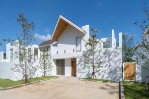 New Build Masterpiece with Private Pool - 4BR Villa in Lux Pride 2 V7 Residence