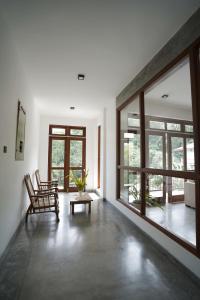 Hanthana House