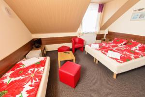 Triple Room room in SunStar