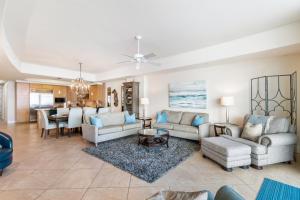 Turquoise Place 2205 C