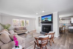 Perfect cute home in Garner with firepit & king bed