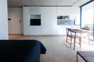 Enjoy VallanHost @ Bonpland Suites - 41