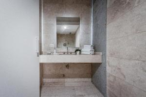 Enjoy VallanHost @ Bonpland Suites - 41