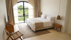 Villa Hestia 5 BR Berawa Canggu