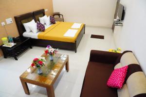 Vinayagam Residency