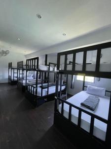 Social Quarters Blanco - Youth Hostel 18 to 35 Only