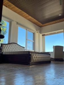 Kashi Anandam - Seetla