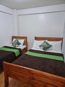 The Half House by Elmar Cabin