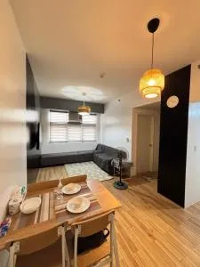 Holland Park Condominium - Canlalay