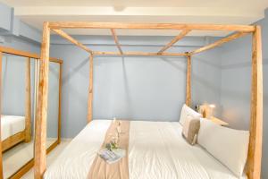 Cozy and Enjoy Living Studio Kebagusan City Apartment By Travelio