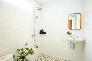 Rainnan Tilu - 4 Bedroom Villa