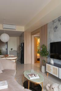 SOHO Penthouse floor 2Br View Bitexco L81 Bui Vien 500m