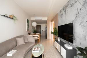 SOHO Penthouse floor 2Br View Bitexco L81 Bui Vien 500m